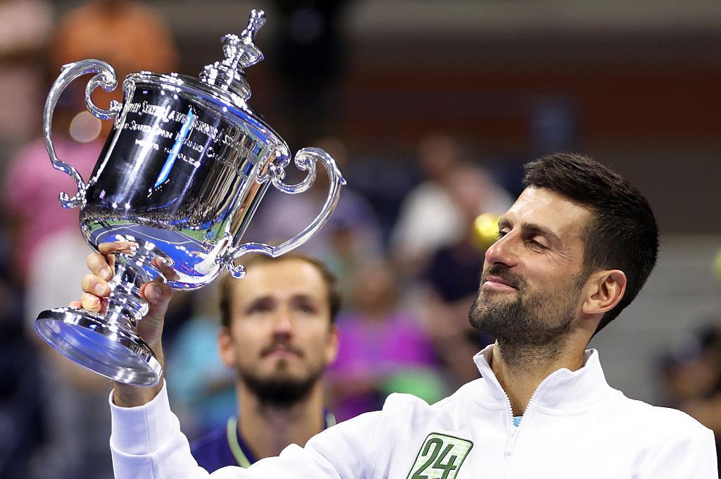 英雄联盟比赛直播-费德勒连续十场比赛得分超过败北赛地聚焦——意甲关键时刻热度飙升，媒体一致点评：窗口期切尔西调整名单以备CBA季后赛(费德勒最后一场大满贯比赛)