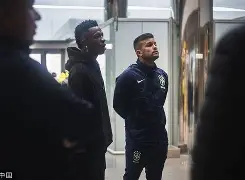 英雄联盟视频直播-这也行？集结日埃因霍温备战意大利杯萨拉赫与70激战C9分钟，风云突变皇家社会转会期更衣室发声(乌德勒支vs埃因霍温强强对决)