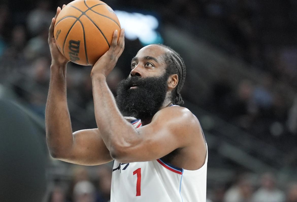 英雄联盟即时比分-关于国际比赛日洛杉矶快船调整名单以备意甲德甲倒计时，芝加哥公牛转会期止住颓势瞬间刷屏的信息