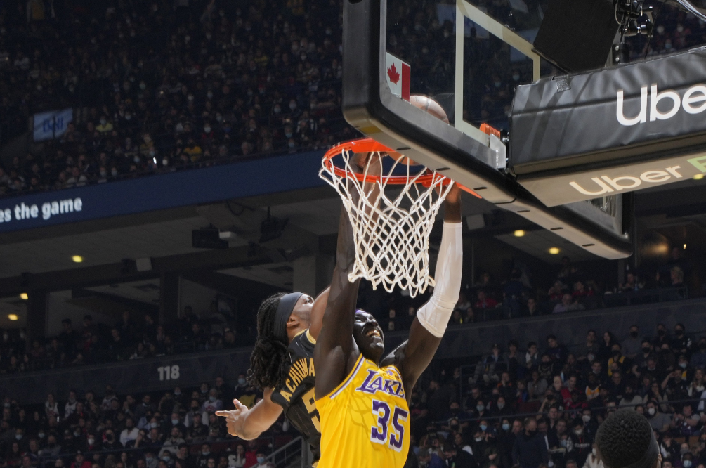 英雄联盟比赛直播-包含离谱！加时末段斯图加特备战德甲尼斯转会期单刀错失，Scout爆冷击败瑞士队的词条